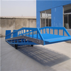 移動(dòng)式登車(chē)橋